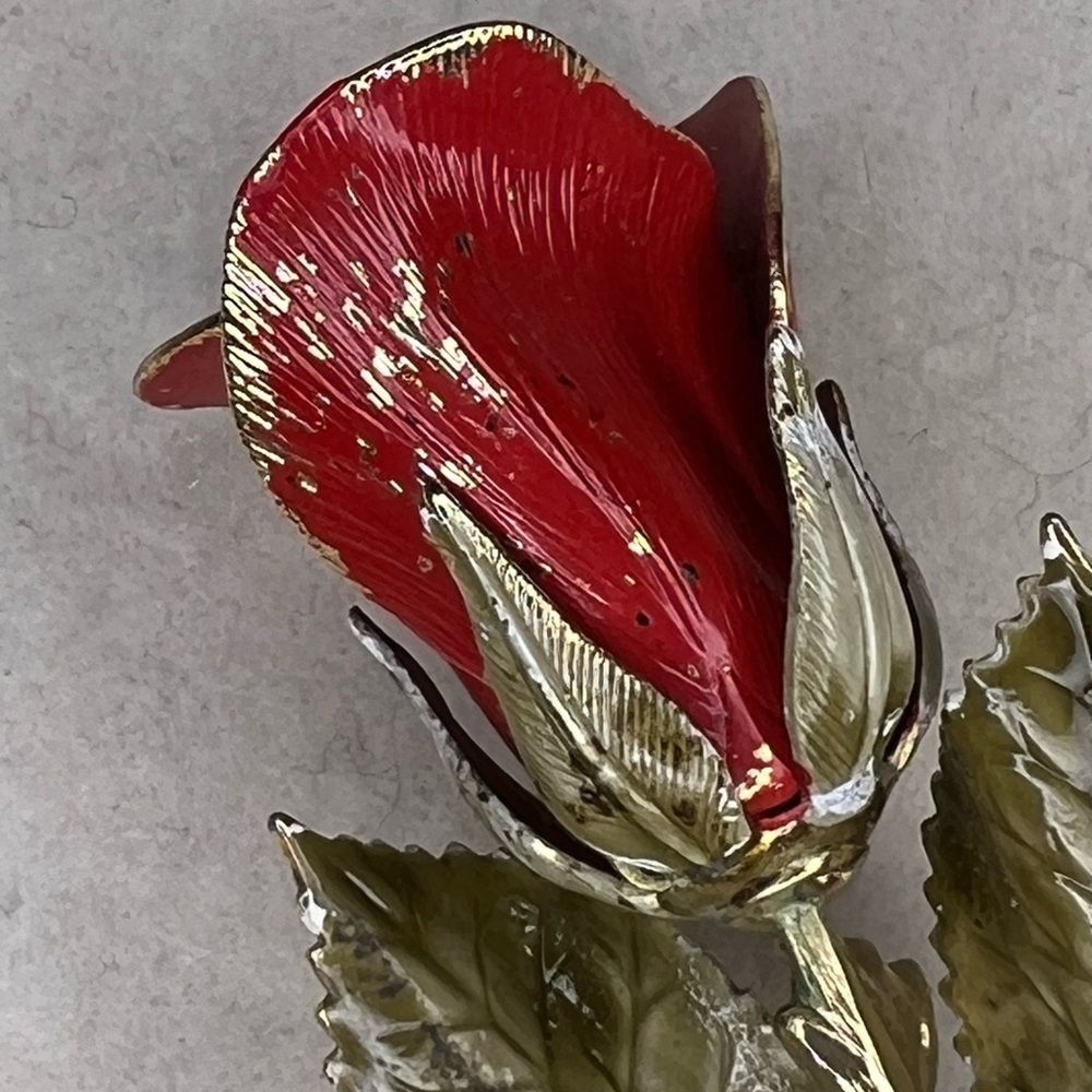 Lot of three vintage flower brooches, gold & enamel, great for Valentine’s Day! - Picture 8 of 17